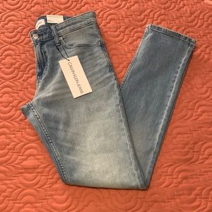 CALVIN KLEIN JEANS Medium Wash Slim Fit